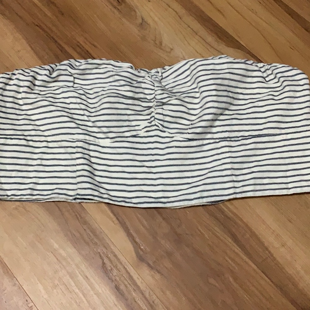American Eagle Crop Top